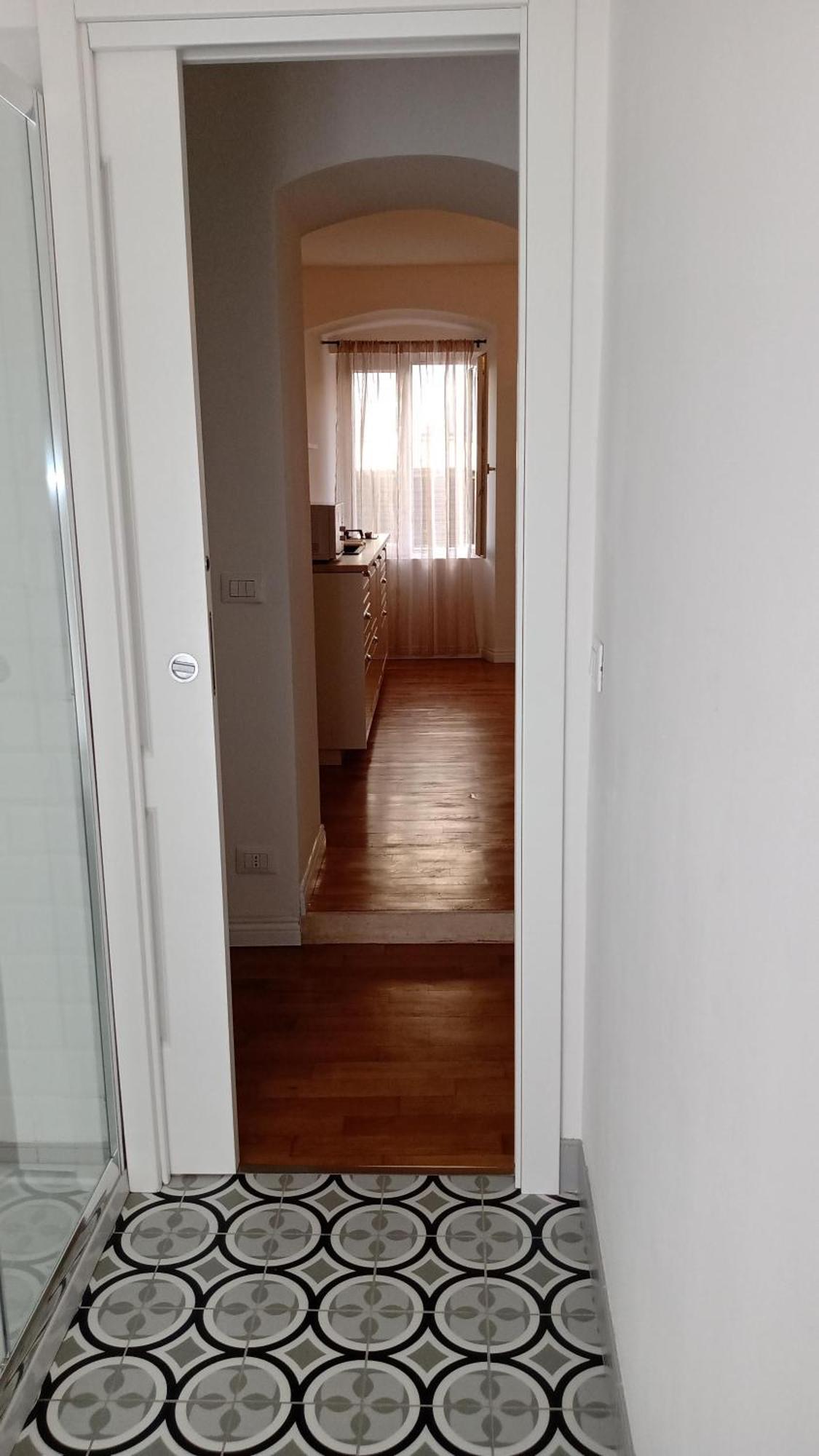 Casa Renova, Intero Appartamento, 2 Camere, Max 4 Ospiti, Trieste Zona Storica エクステリア 写真